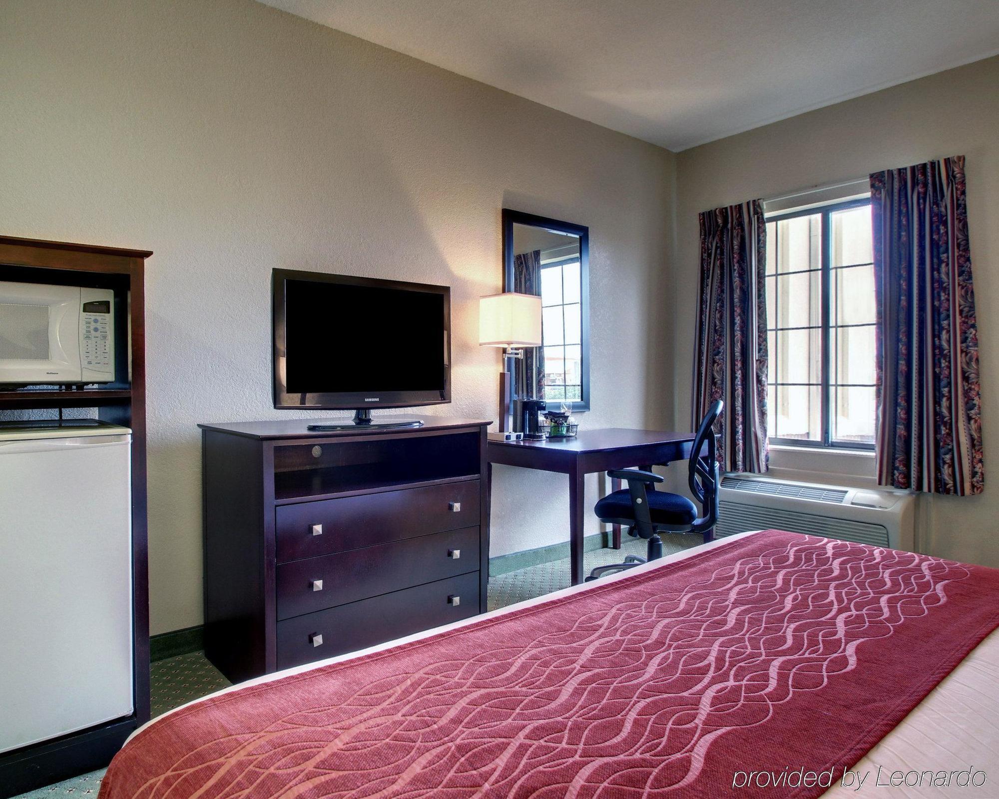 Columbia Inn & Suites Ngoại thất bức ảnh