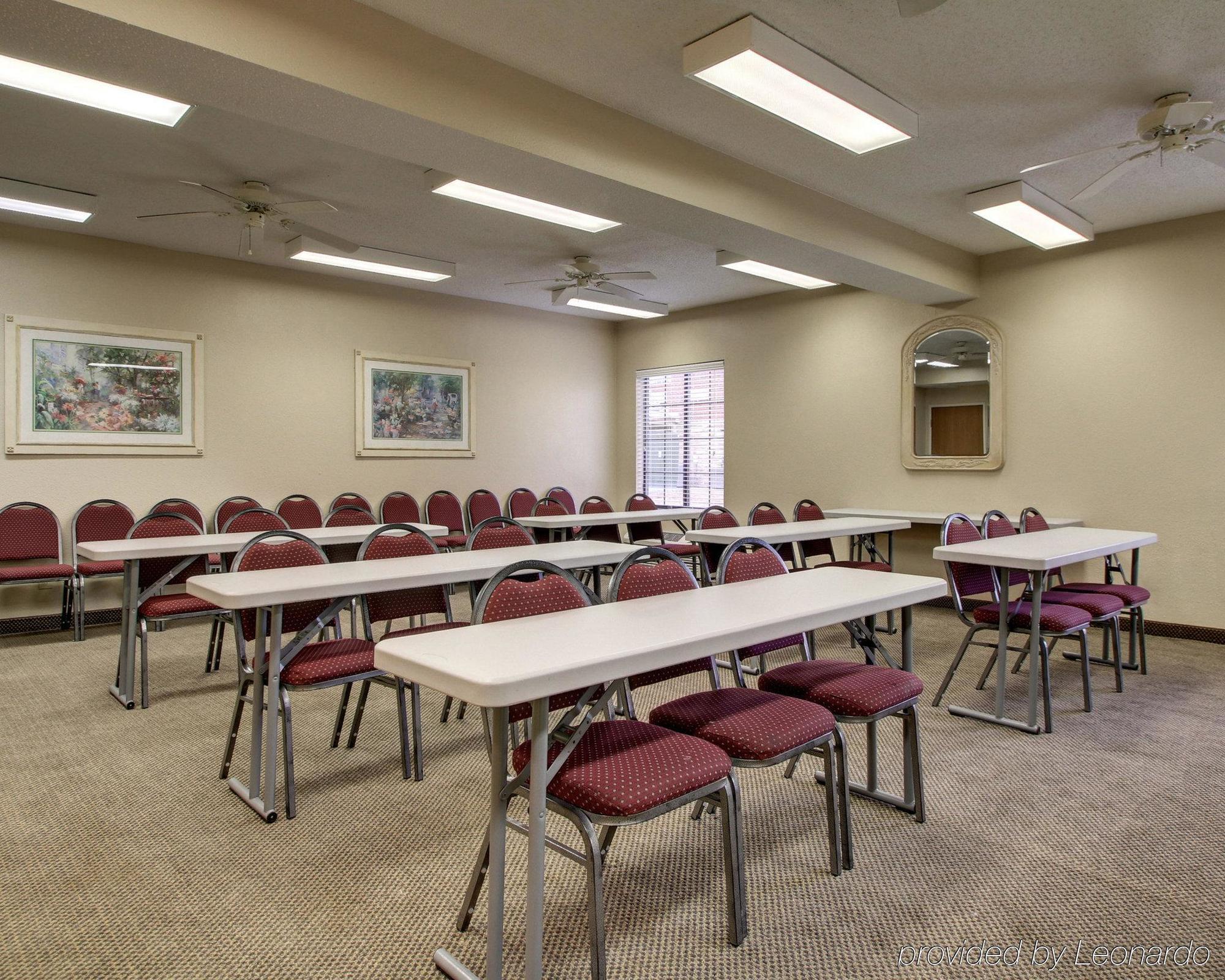 Columbia Inn & Suites Ngoại thất bức ảnh